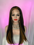 Peluca 177 de Cabello 100% Fibra Premium Negro Natural con Luces color Almendra, Lace Front, Partidura Libre.