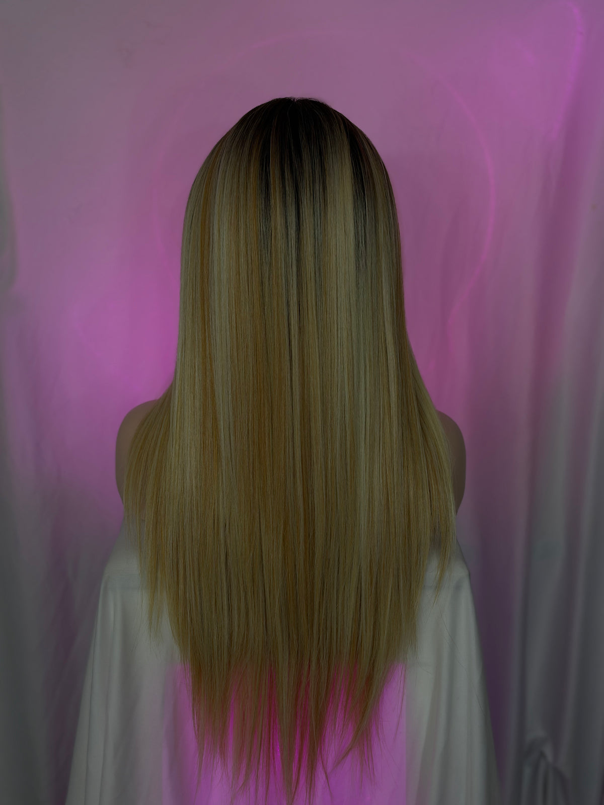 Peluca 182 de Cabello Semi ~ Natural, Rubio con Raíz Negra, Lacia de 34 Pulgadas, Lace frontal.