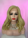 Peluca 193 de Cabello Semi ~ Natural 26 Pulgadas, Rubio, Lace Frontal.