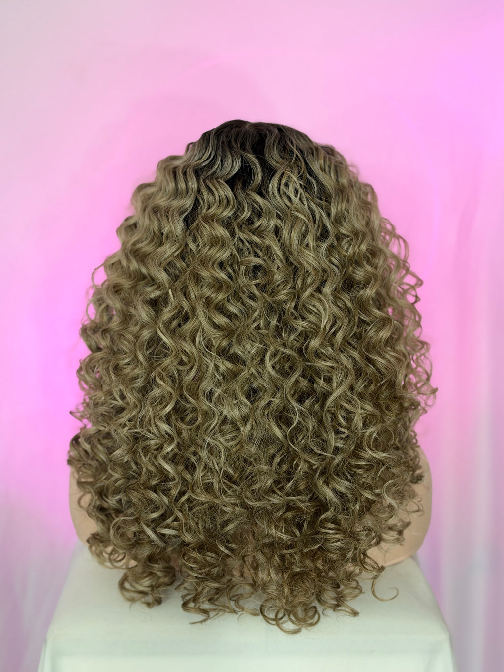 Peluca 227 de Cabello 100% Fibra Premium 30 Pulgadas Balayage Ash Blonde, Lace Frontal.