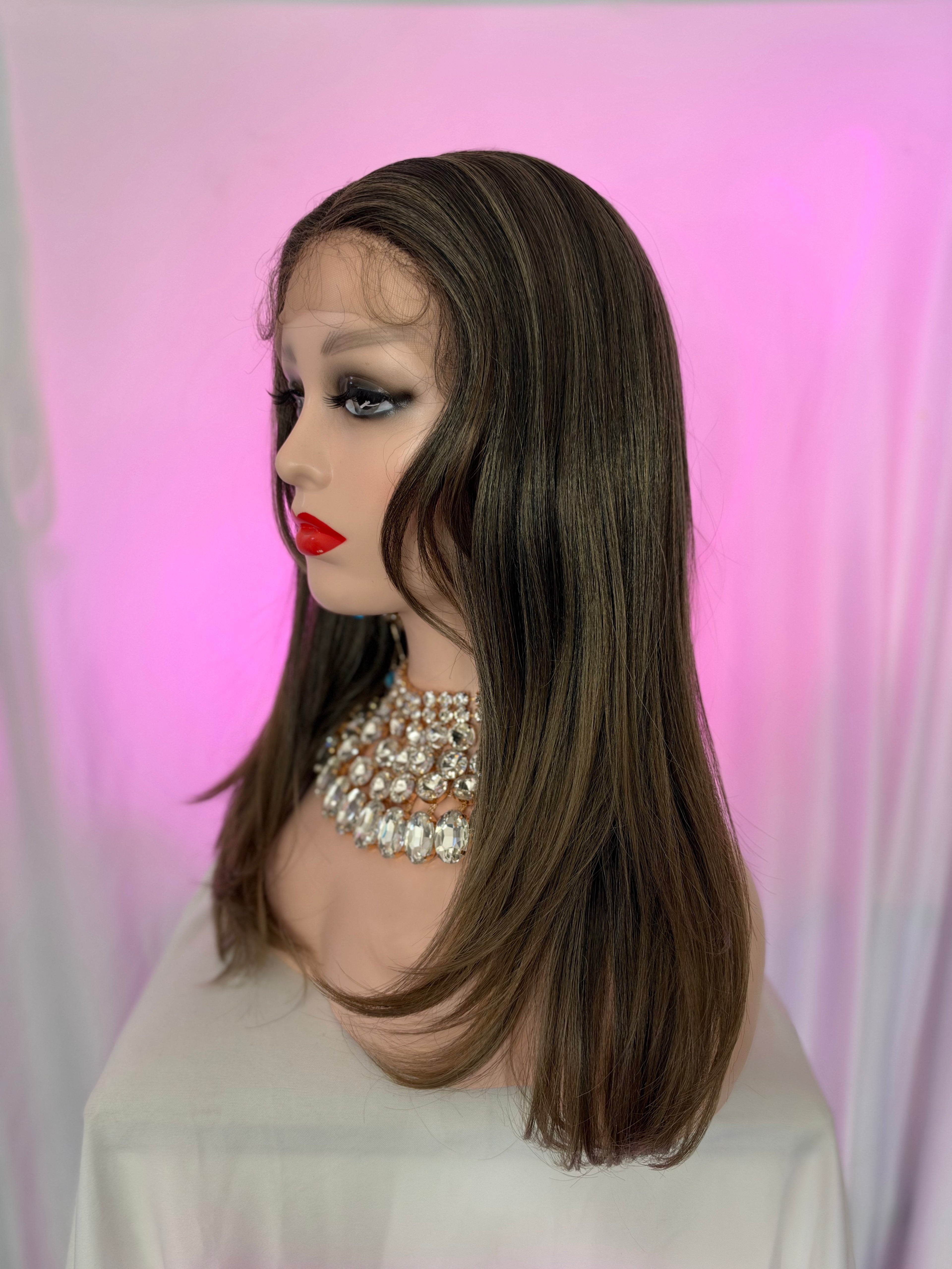 Peluca 230 de Cabello Fibra 100% Premium Ash Brown 28 Pulgadas Lace Frontal