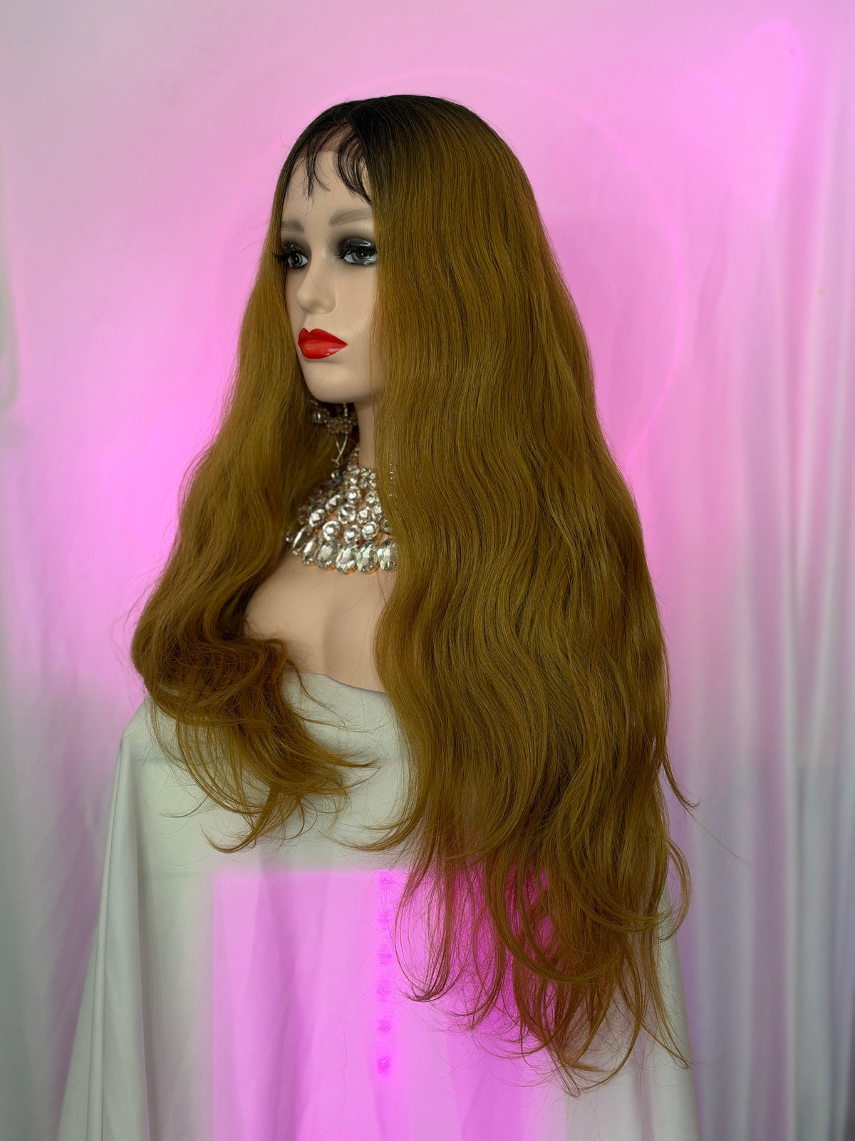 Peluca 239 de Cabello Fibra 100% Premium 34 Pulgadas, Castaño Claro, Lace Front.