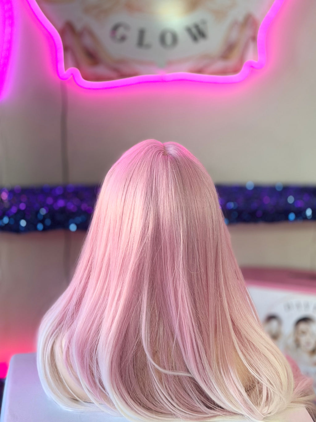 Peluca 100% Sintetica Fibra Premium- Rosa Pastel